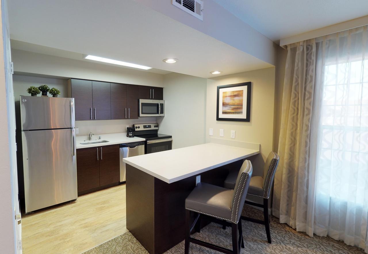 Chase Suite Hotel Newark Fremont Exterior foto
